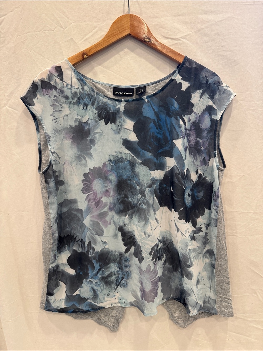 Dkny Blue and Gray Floral Top, Size M